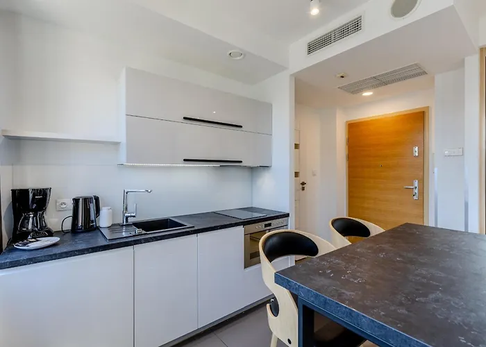 Krawiecka By Comfort Apartament *